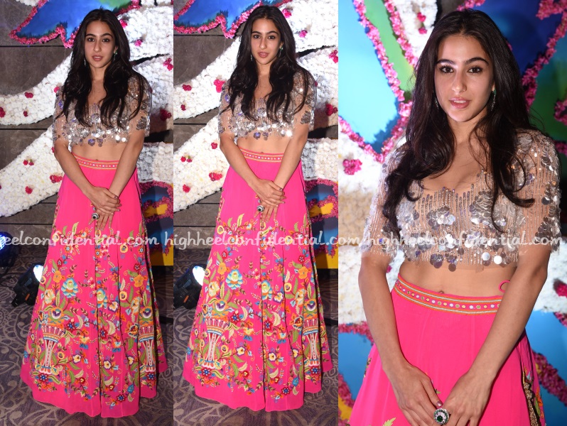 Sara Ali Khan at opening of Jio World Plaza : r/BollywoodFashion