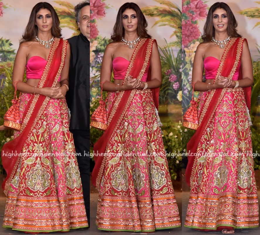 Isha Ambani looked royal in Abu Jani Sandeep Khosla lehenga at her wedding!  – South India Fashion